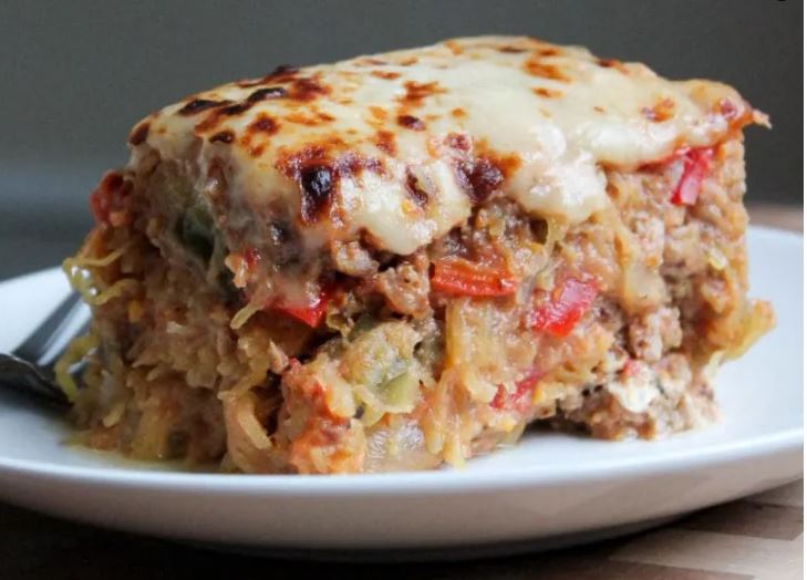 healthy spaghetti squash and peppers casserole